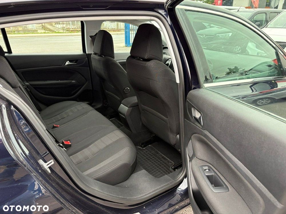 Peugeot 308 1.6 BlueHDi Style S&S - 31