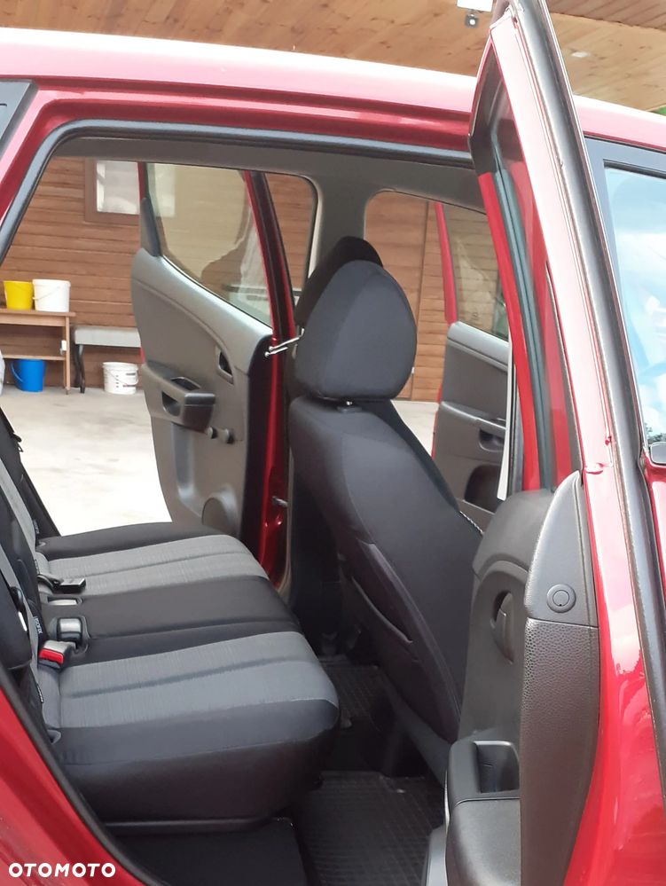 Kia Venga 1.4 L - 10