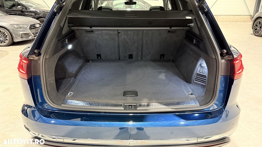 Volkswagen Touareg 3.0 V6 e-Hybrid 4Motion Aut. Elegance - 18