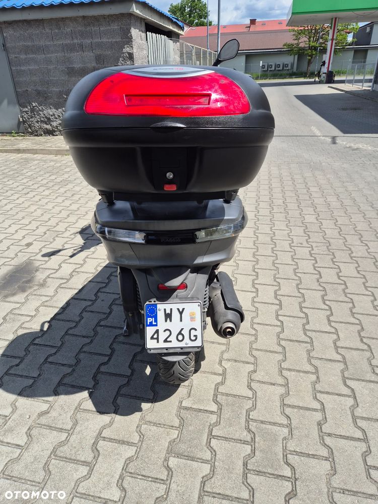 Piaggio X10 - 4