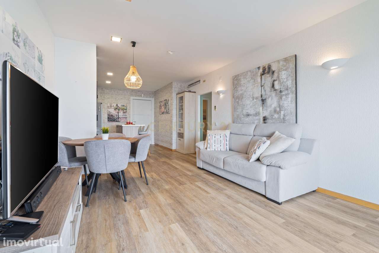 Apartamento T1+1 com vista mar na Marina de Vilamoura - Grande imagem: 2/23