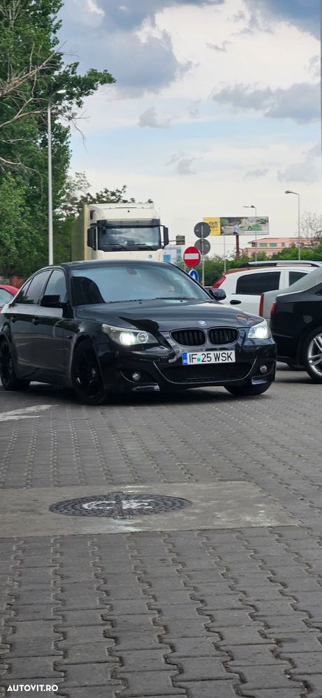 BMW Seria 5 520i - 1