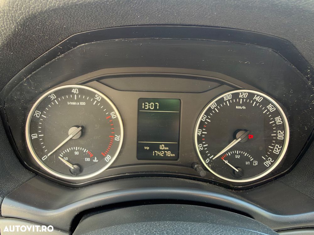 Skoda Octavia - 13