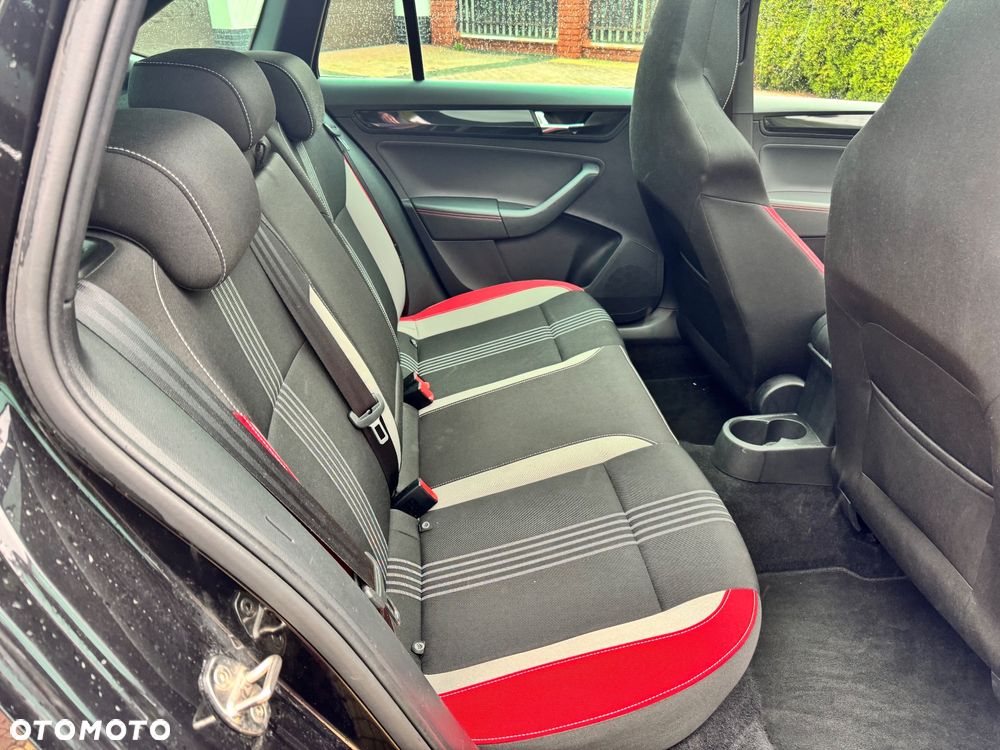 Skoda RAPID 1.0 TSI Monte Carlo - 18