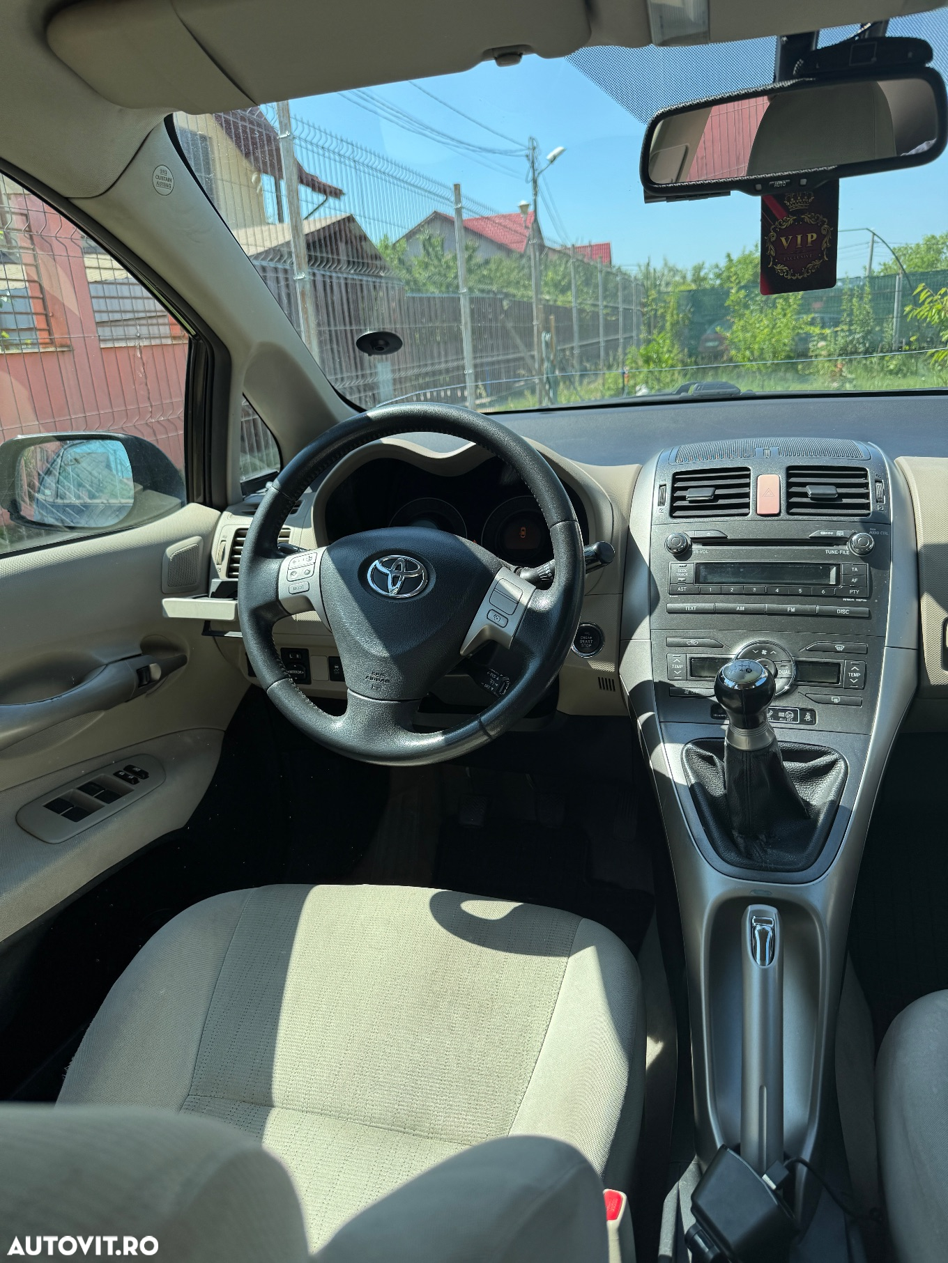 Toyota Auris 1.6 Luna Plus - 4