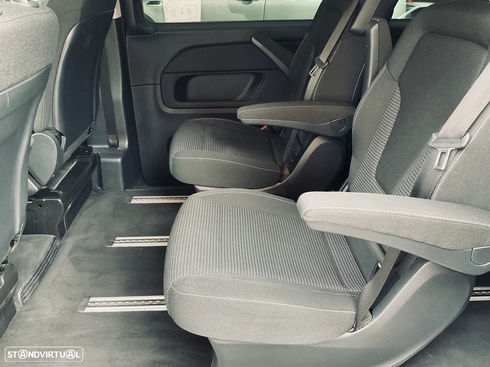 Mercedes-Benz V 220 d Longo - 9