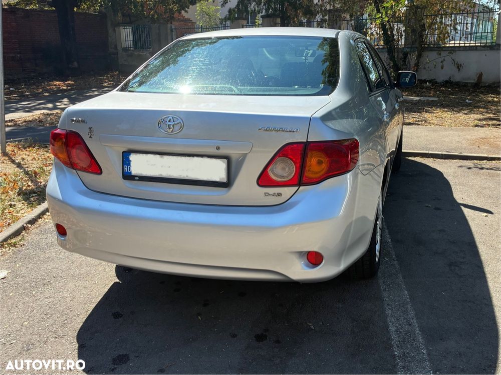 Toyota Corolla 1.4 D-4D Luna - 2