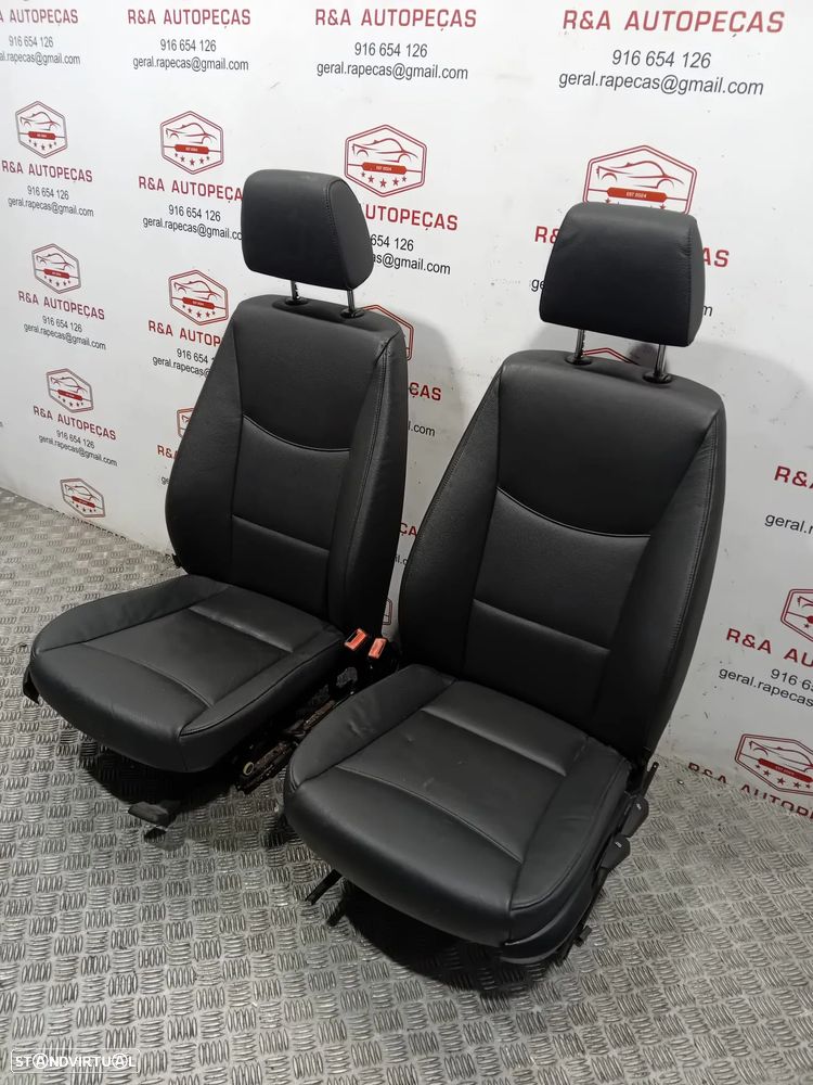 Conjunto de Bancos BMW Série 3 E90 em Pele Imaculados Original - 9