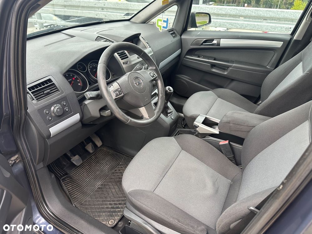 Opel Zafira 1.8 Enjoy - 7
