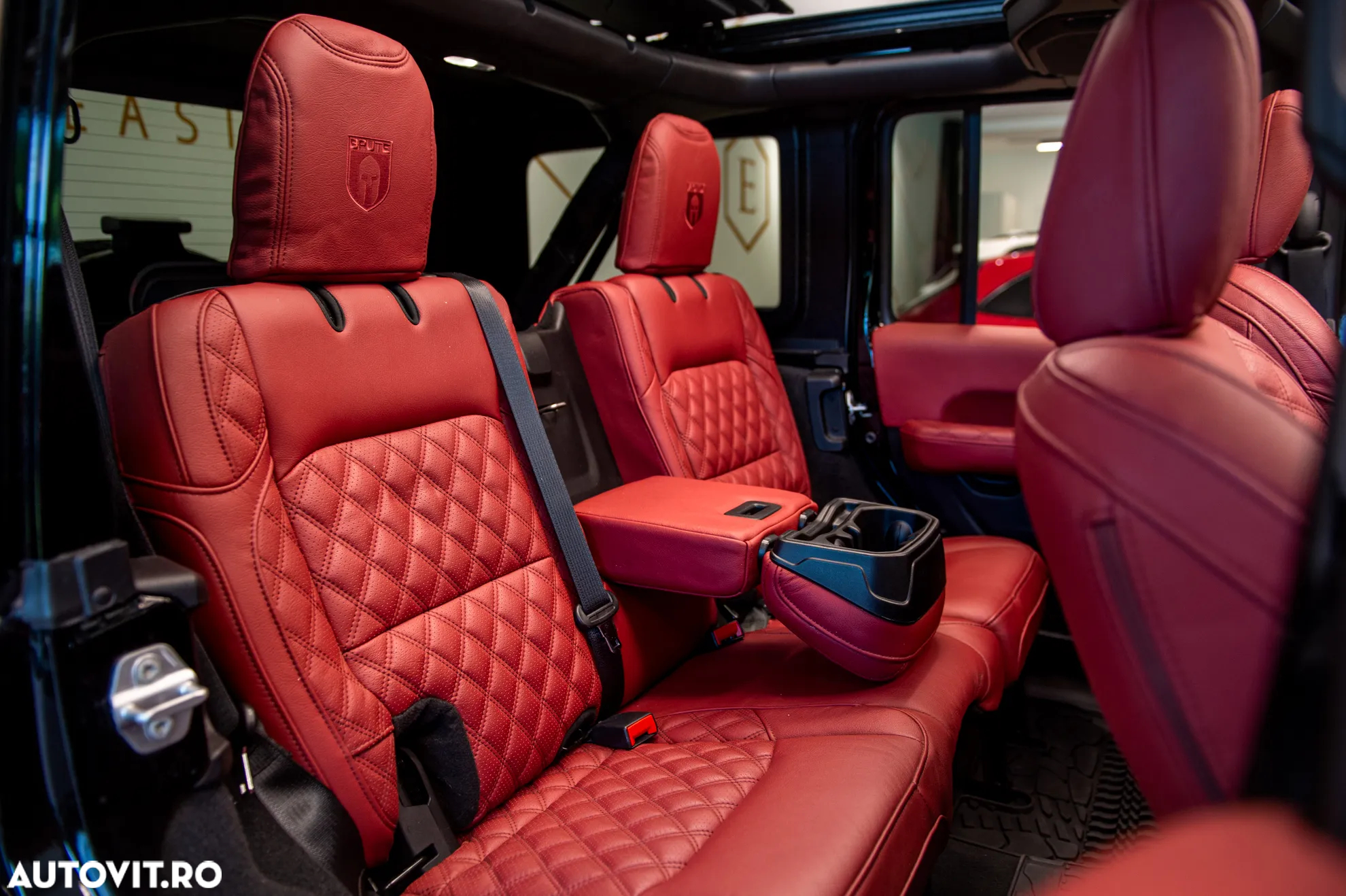 Jeep Wrangler - 35