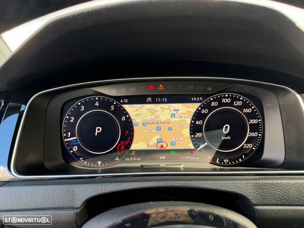 VW Golf R 4Motion (BlueMotion ) DSG - 27