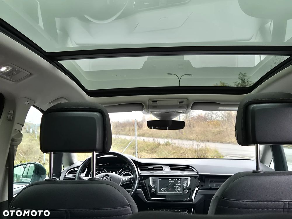 Volkswagen Touran 1.4 TSI BMT Highline DSG - 25