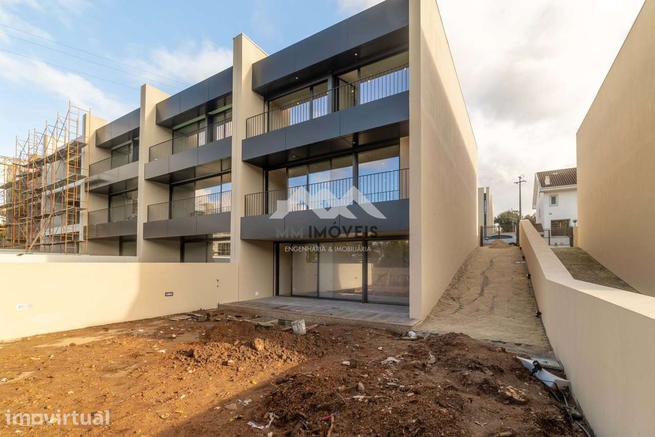 Moradia T3 | 2026 | Gondomar | Terraço | Jardim | Garagem Box 2 Carros - Grande imagem: 3/60