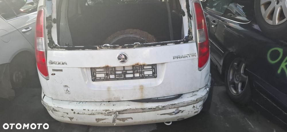 SKODA ROOMSTER LIFT 1.2 12V CGPA 10-15 PÓŁOŚ LEWA PRAWA - 22
