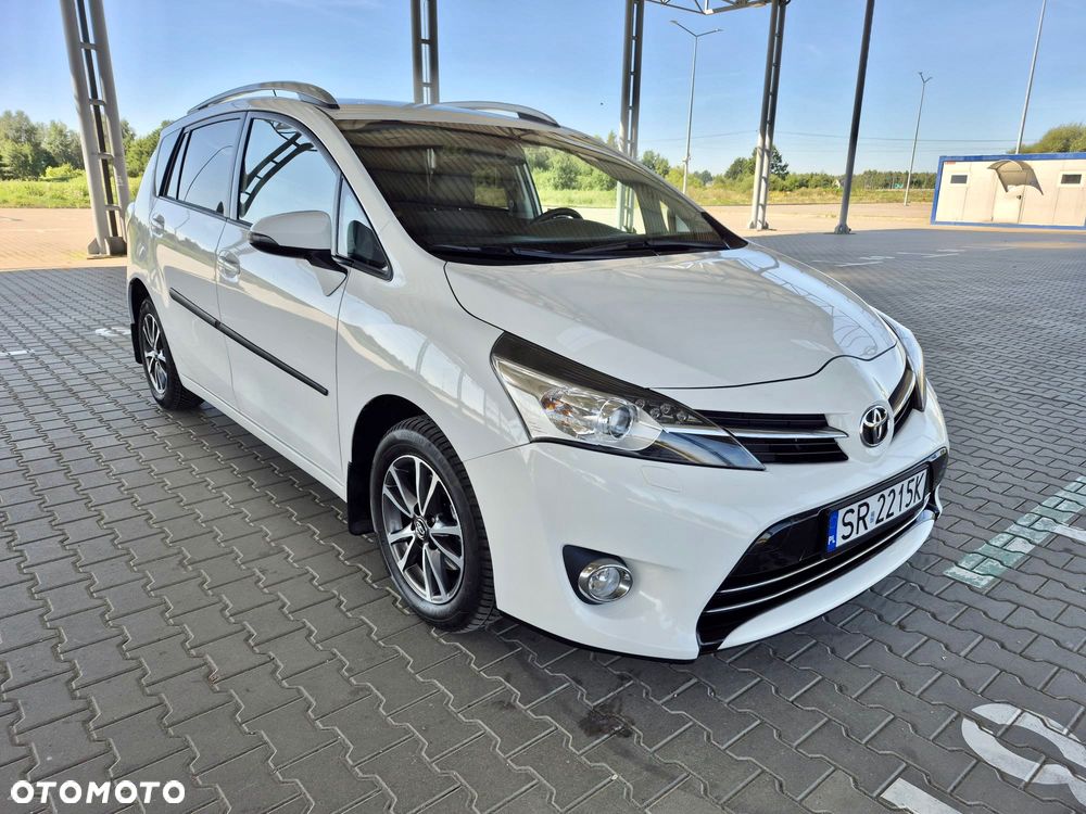 Toyota Verso 1.8 Prestige 7os - 4
