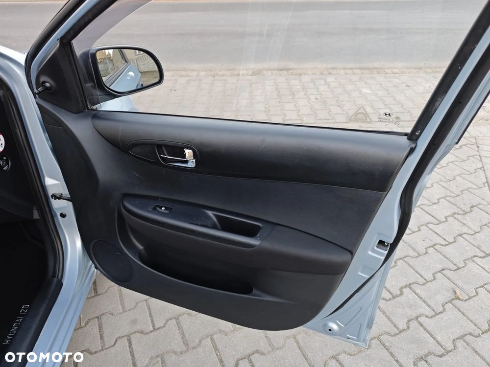 Hyundai i20 1.25 Classic + - 21