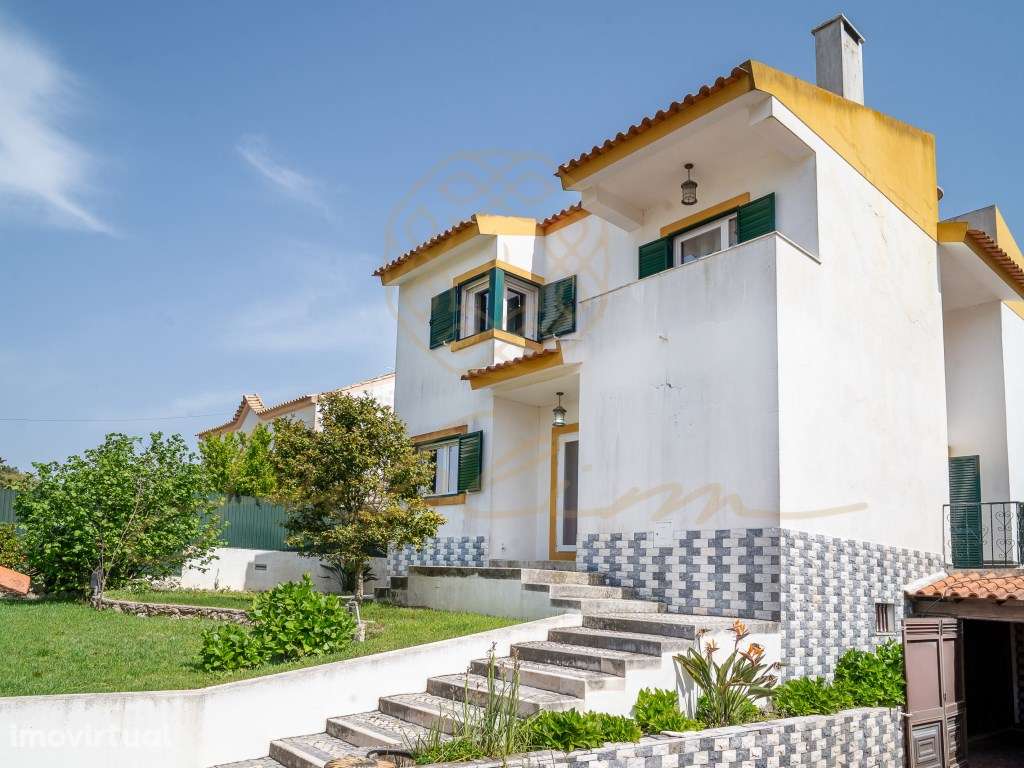 Moradia Isolada com 6 Assoalhadas , Piscina , Garagem Perto das Praias - Grande imagem: 2/41