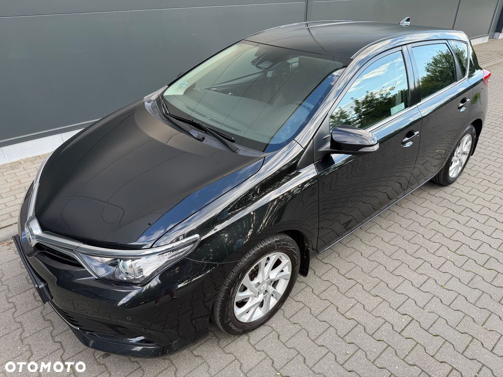 Toyota Auris 1.6 Premium - 9