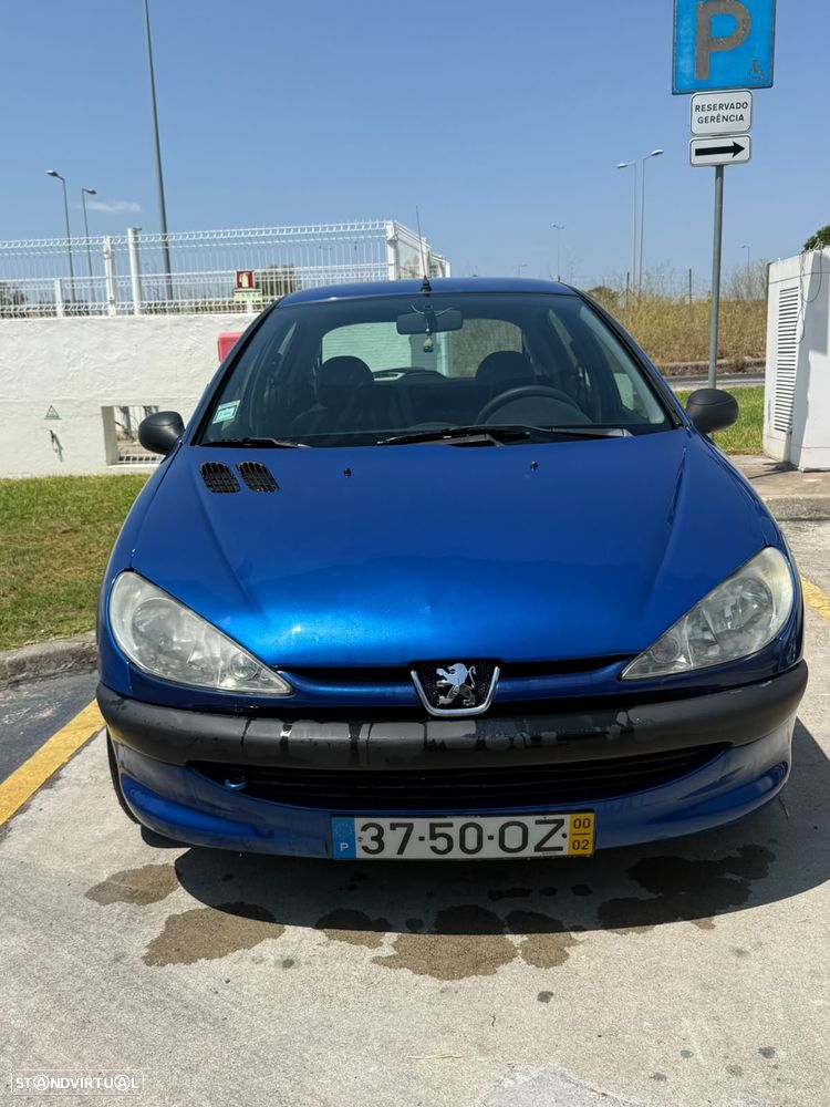 Peugeot 206 1.1 XR - 1