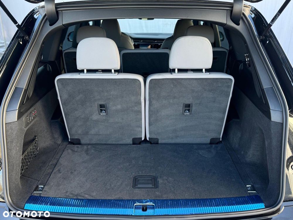 Audi Q7 - 35