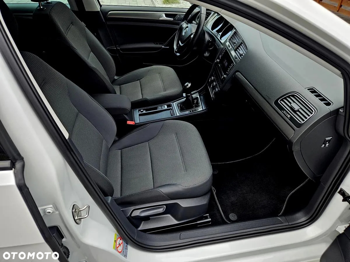 Volkswagen Golf VII 1.4 TSI BMT Highline - 24