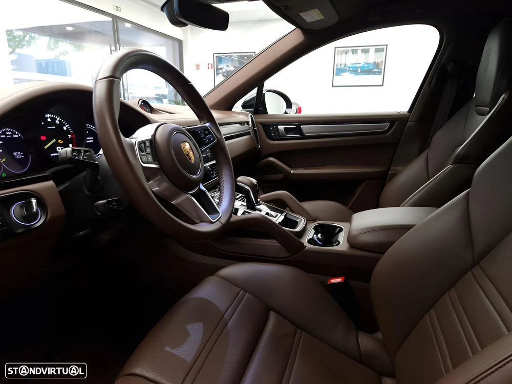 Porsche Cayenne Coupé E-Hybrid Platinum Edition - 18