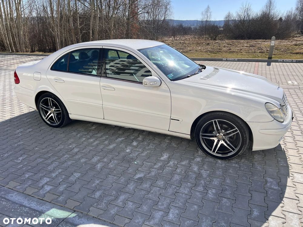 Mercedes-Benz Klasa E 280 CDI T Elegance - 26