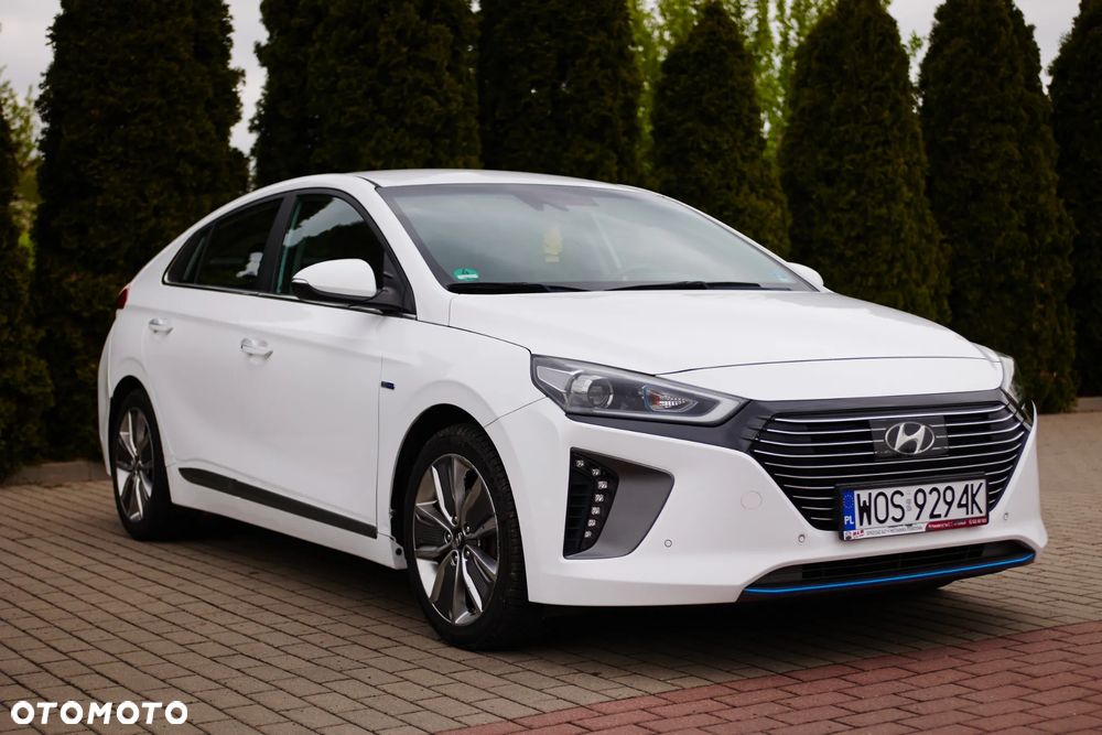 Hyundai IONIQ Hybrid Platinum - 10