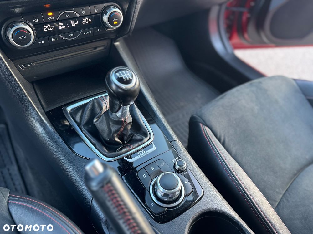 Mazda 3 SKYACTIV-G 120 NAKAMA - 26