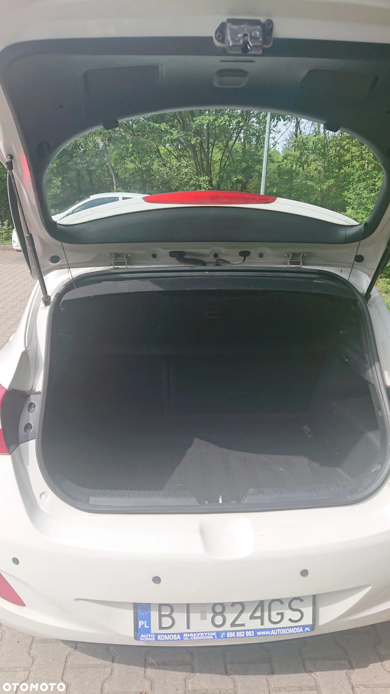 Hyundai i30 1.6 Classic + - 12
