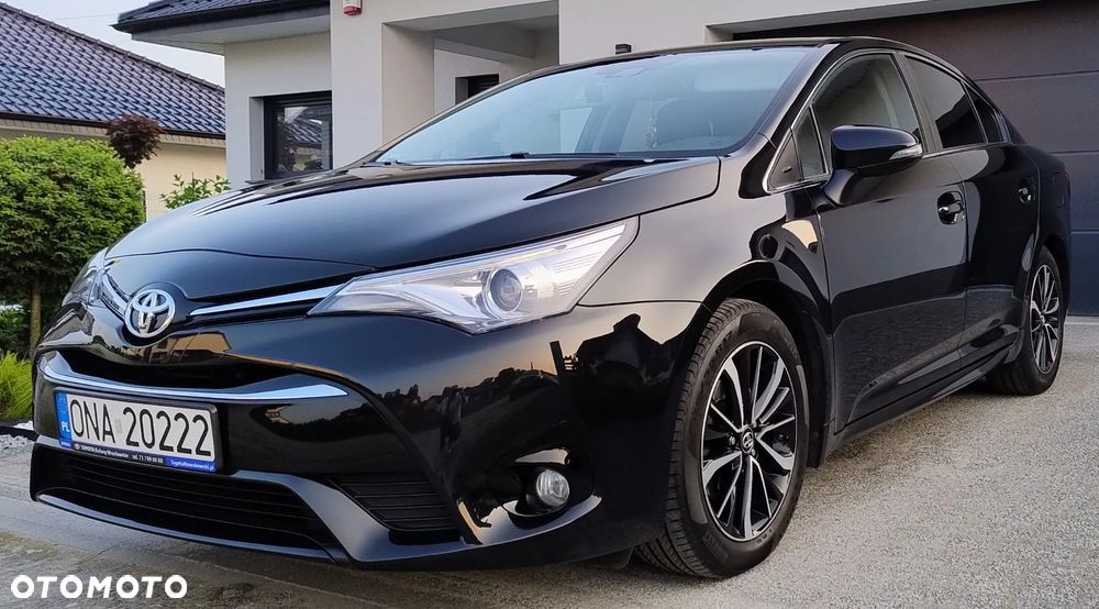 Toyota Avensis 1.8 Premium - 3