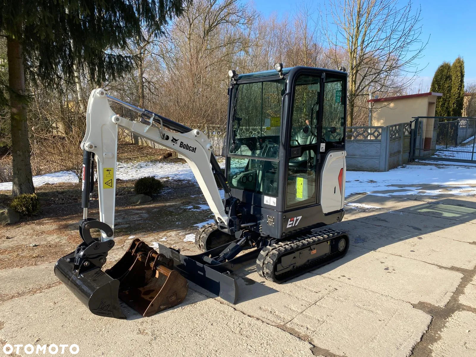 Bobcat E17 | 2019R | PO SERWISIE | 3 ŁYŻKI! | FV - 8