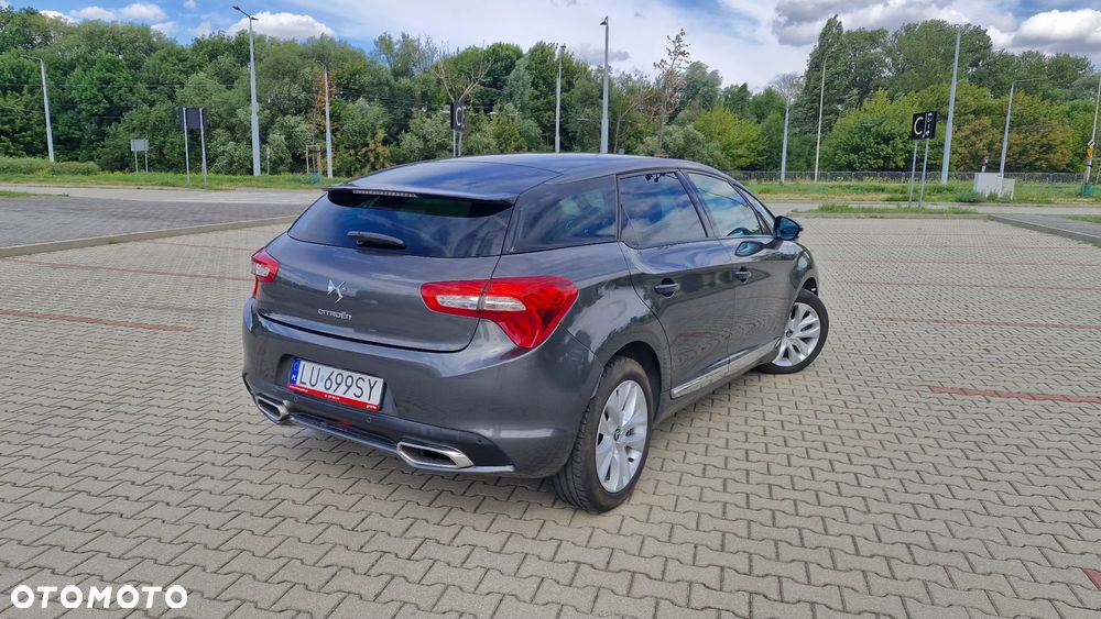 Citroën DS5 1.6 BlueHDi SoChic - 8
