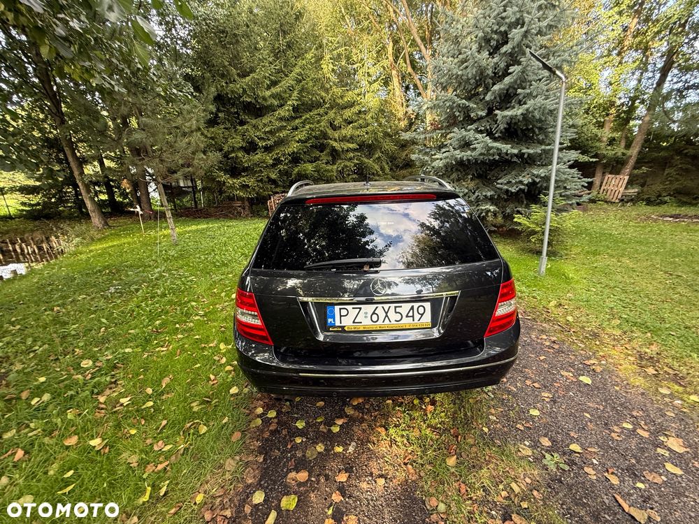 Mercedes-Benz Klasa C 200 CDI BlueEff Avantgarde - 3