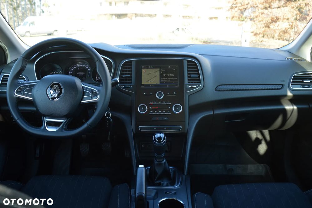 Renault Megane 1.5 Blue dCi Limited - 8