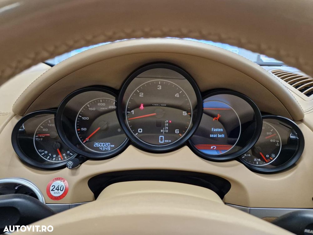 Porsche Cayenne Tiptronic S - 20