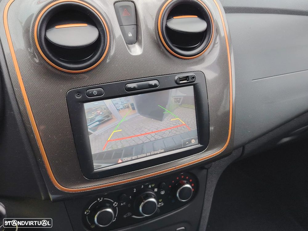 Dacia Logan MCV 0.9 TCe Stepway - 9