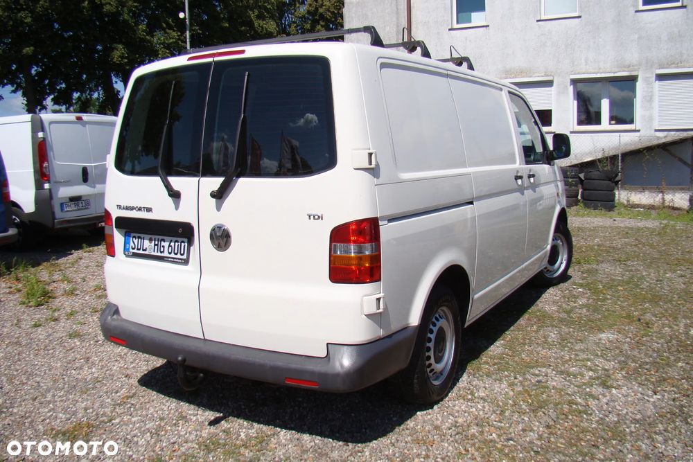 Volkswagen Transporter - 4