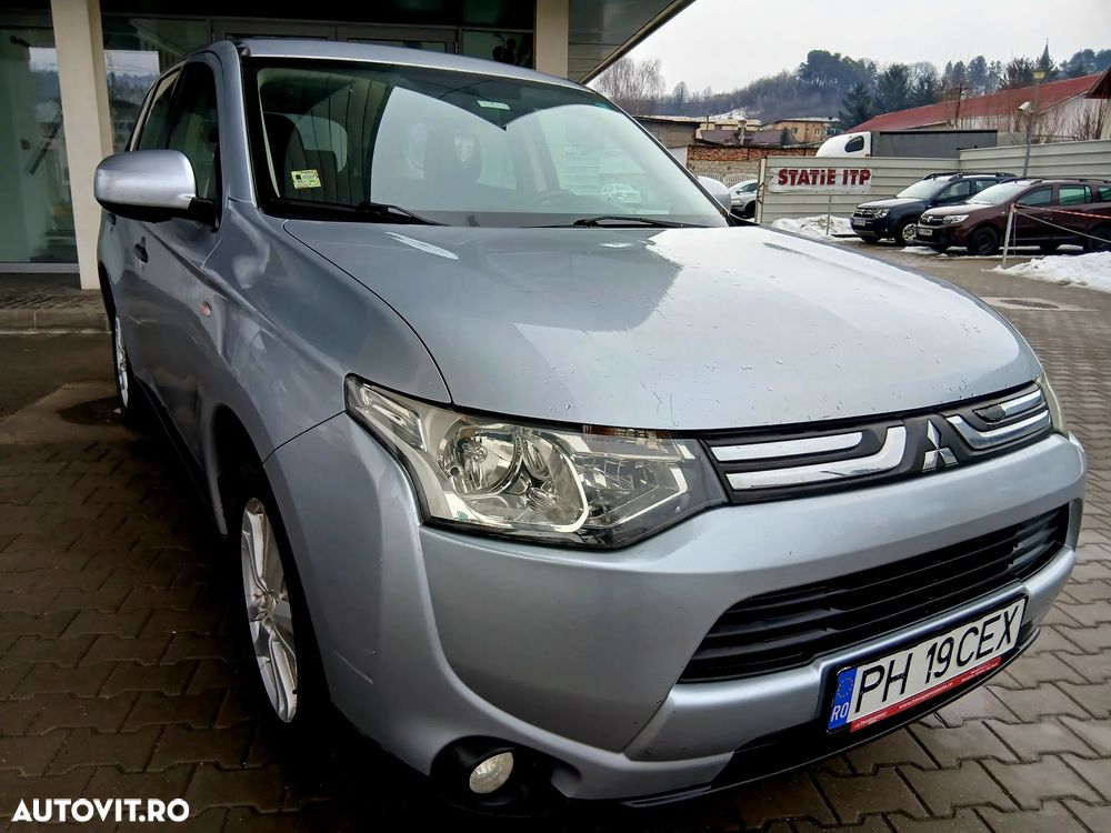 Mitsubishi Outlander 2.2 Litre DI-D AWD Intense - 3