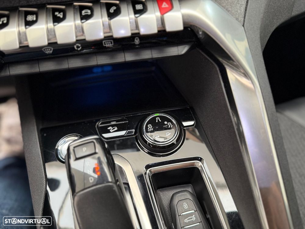 Peugeot 3008 1.5 BlueHDi GT Line EAT8 - 18