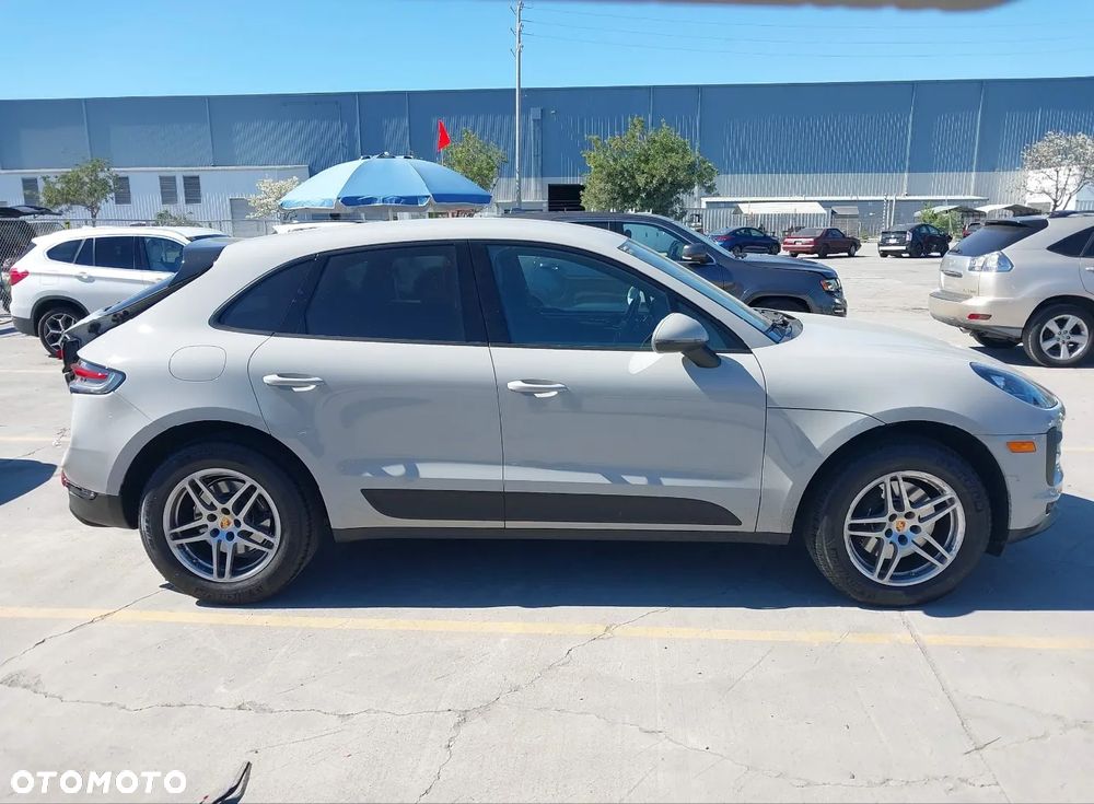 Porsche Macan - 9
