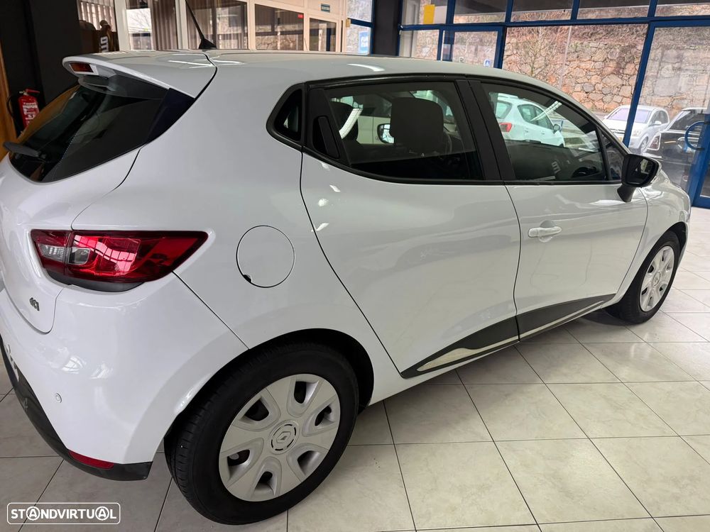 Renault Clio dCi 90 Dynamique - 4