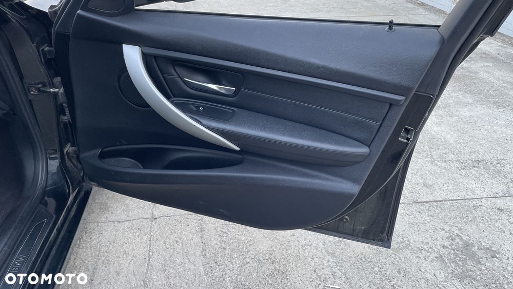 Bmw F30 fotele elektryczne z pamięcią pompowane , dzielona kanapa boczki czarna skóra  Europa - 13