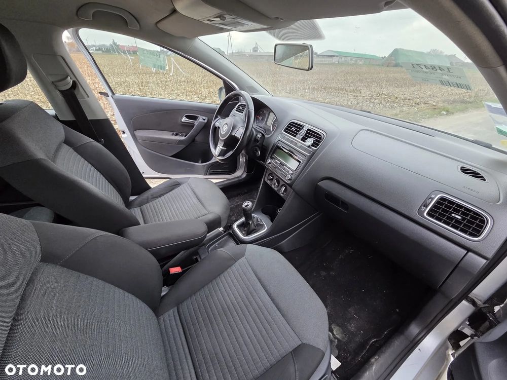 Volkswagen Polo 1.6 TDI DPF Highline - 12