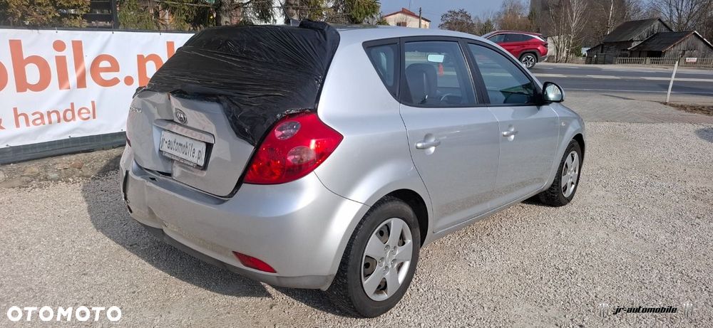 Kia Ceed - 5