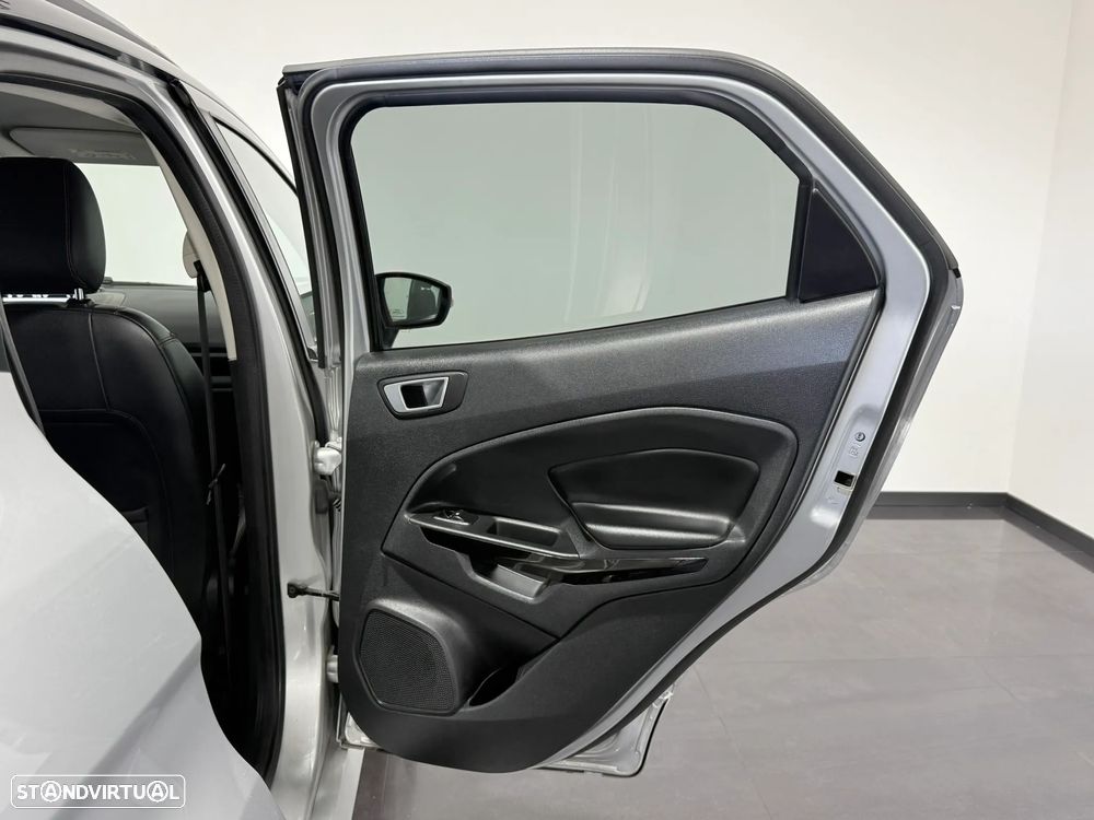 Ford EcoSport 1.0 EcoBoost ST-Line Plus - 46