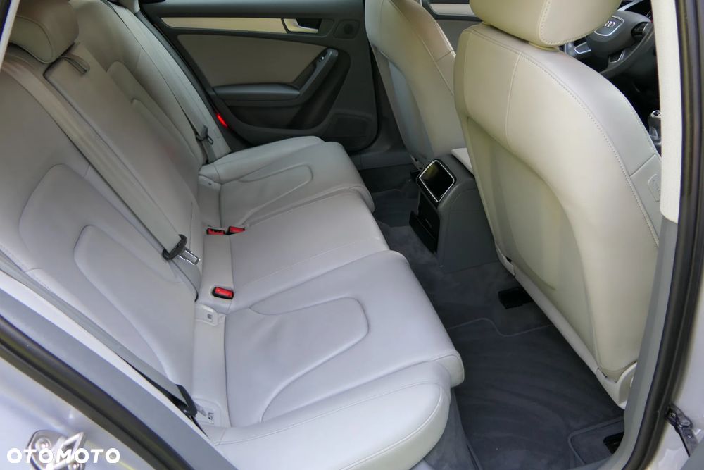Audi A4 Avant 2.0 TDI ultra - 19