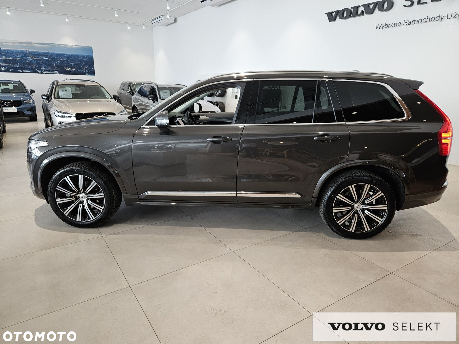 Volvo XC 90 - 9