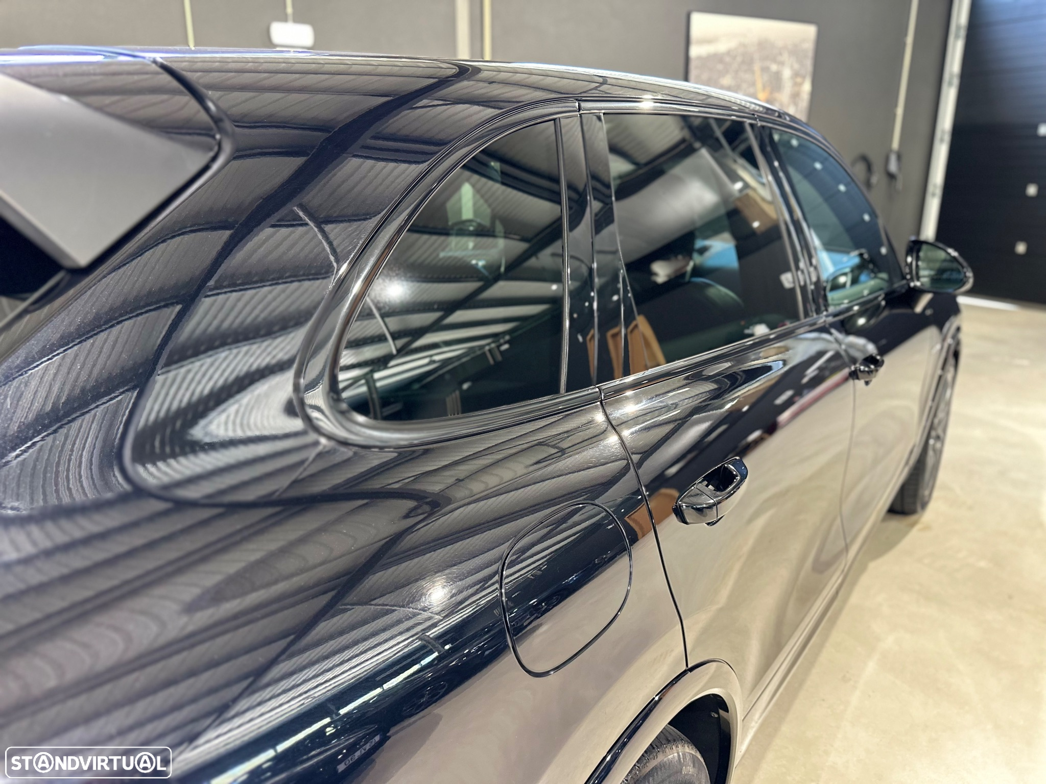 Porsche Cayenne Platinum Edition - 14