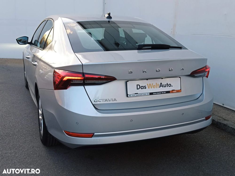Skoda Octavia 2.0 TDI Ambition - 12